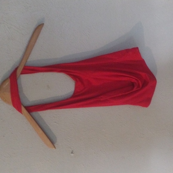 ForeFair Women’s Red Sleeveless Top – Size XS, Vibrant & Versatile - Picture 2 of 5